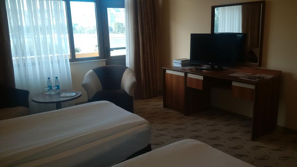 River Side Hotel Mingacevir Cameră foto