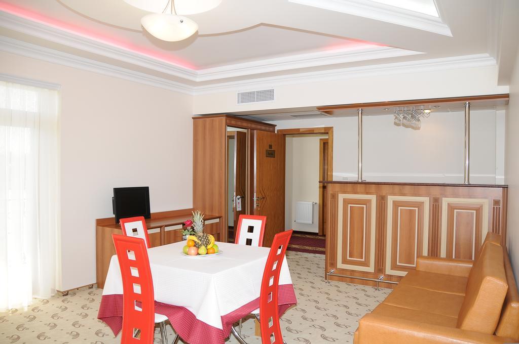 River Side Hotel Mingacevir Cameră foto