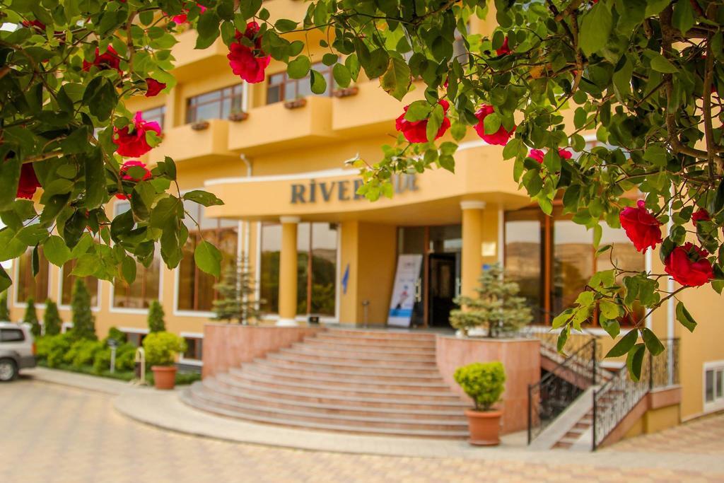 River Side Hotel Mingacevir Exterior foto