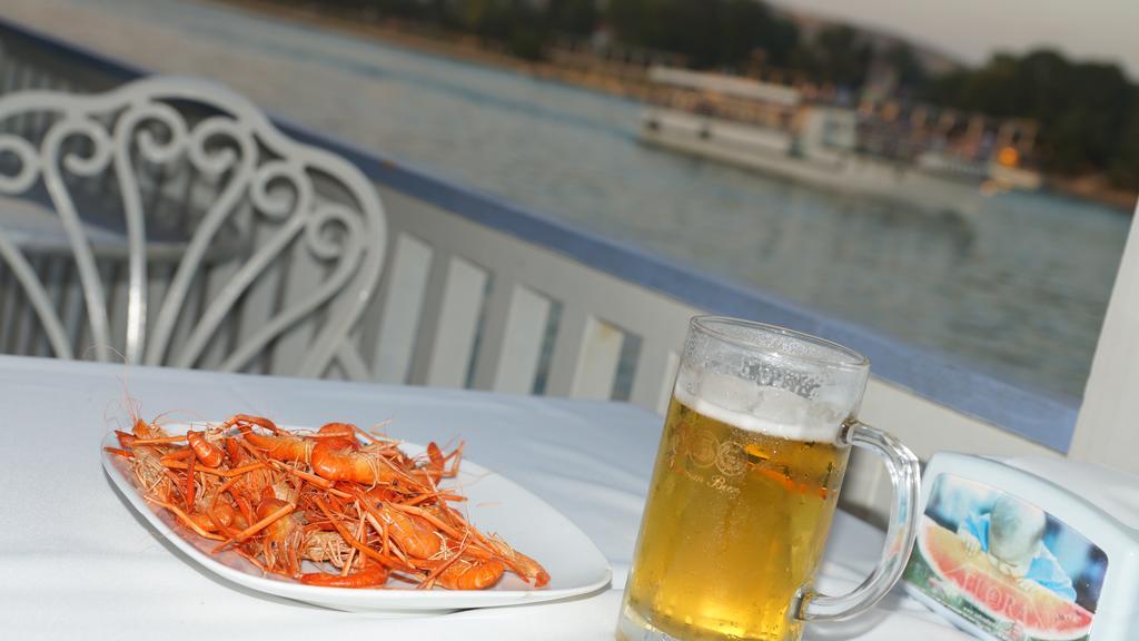River Side Hotel Mingacevir Exterior foto
