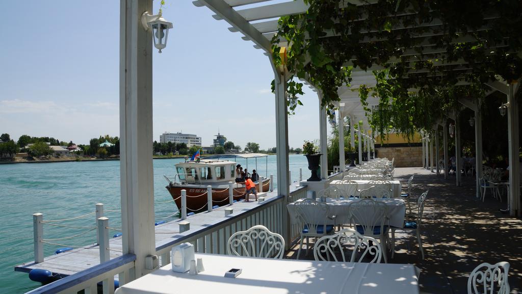 River Side Hotel Mingacevir Exterior foto